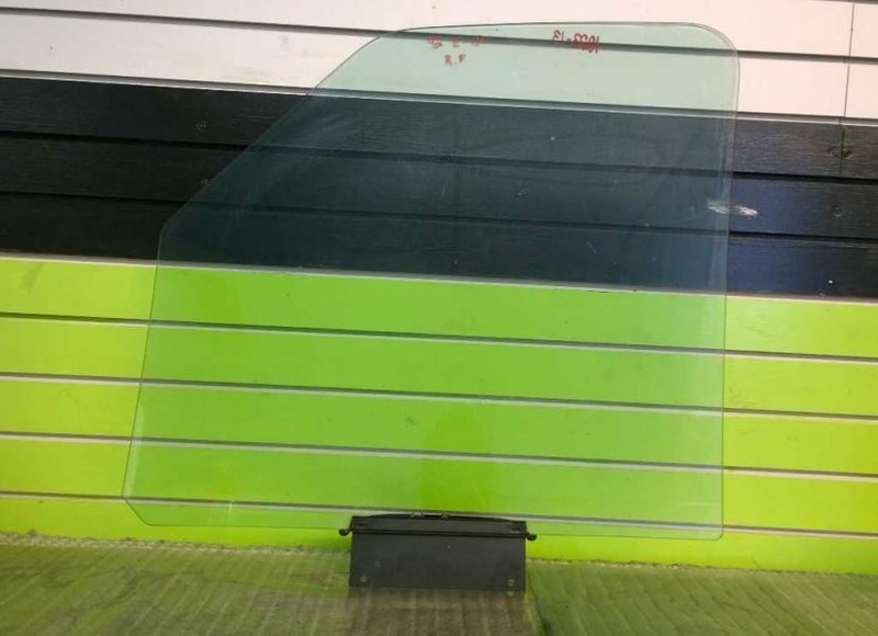 92 E150 XLT AT PASSENGER RIGHT FRONT WINDOW DOOR GLASS OEM 1223-13 GUARANTEE