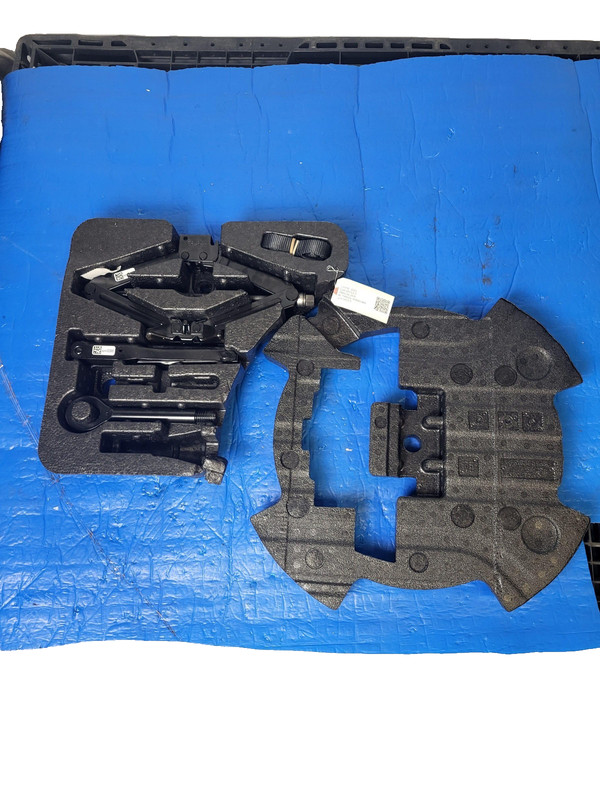 Used Oem Chevrolet Jack & Tools & Foam Storage Box for 2021-2025 Trailblazer
