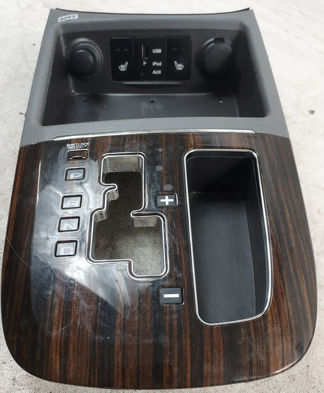2007-12 Hyundai Santa FE Gear Shifter Trim Indicator Bezel Wood 84641-0W500 OEM