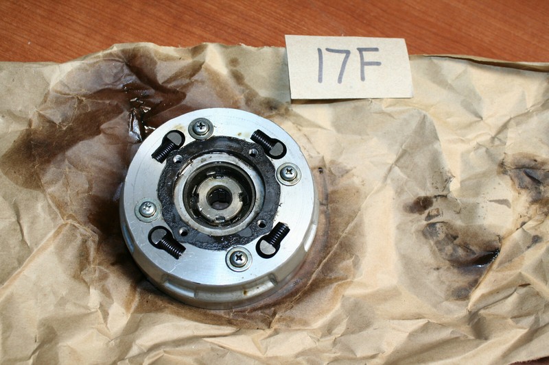 1983 Honda C70 Passport Main Clutch Basket Discs Plates OEM 83 E