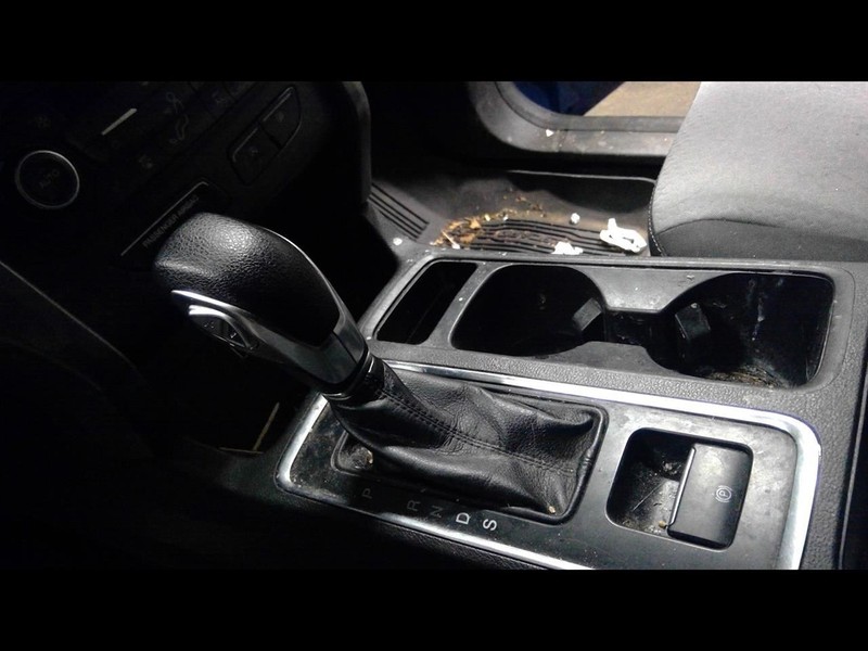 2019 ESCAPE Automatic Transmission Shifter 1608942