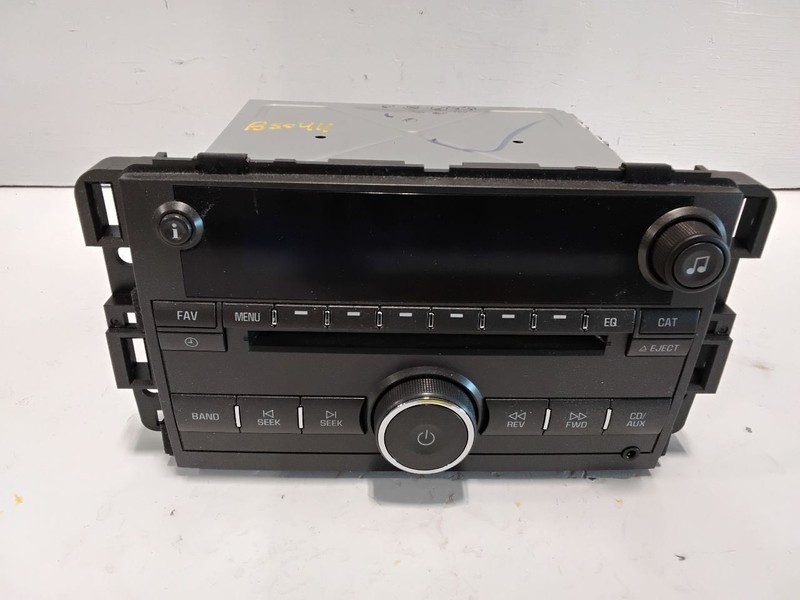 2007 Buick LUCERNE Radio AM-FM-CD-MP3 Opt US8