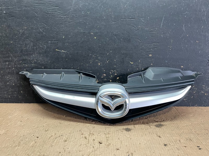 2008 to 2010 Mazda 5 Upper Front Grille Grill OEM Z5612DG