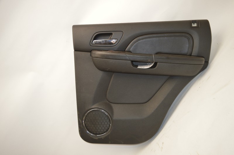 2007-2009 GMC YUKON REAR RIGHT PASSENGER SIDE DOOR PANEL TRIM COVER OEM