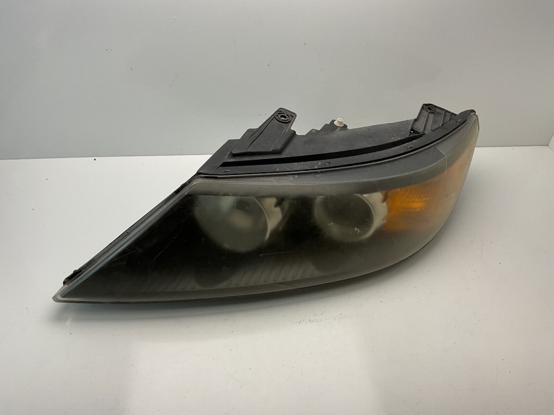 2011 to 2013 Kia Sorento Left Driver LH Side Headlight Halogen Oem M5659 DW