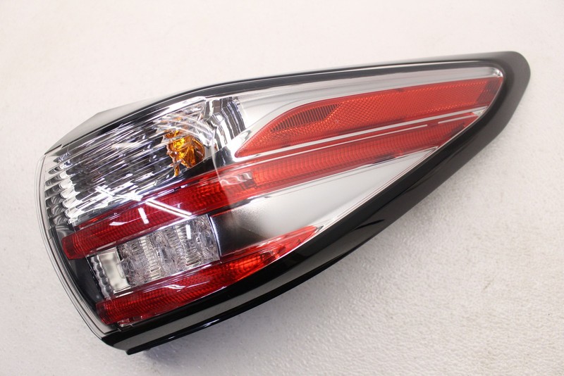 NISSAN MURANO 16 17 18 DRIVER LEFT TAIL LIGHT BRAKE LAMP QUARTER PANEL MTD OEM