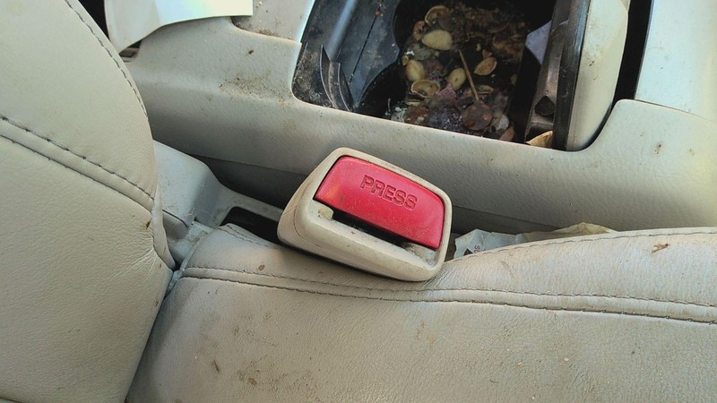 Front Seat Belt Buckle LEXUS RX400 HYBRID 06 07 08 09
