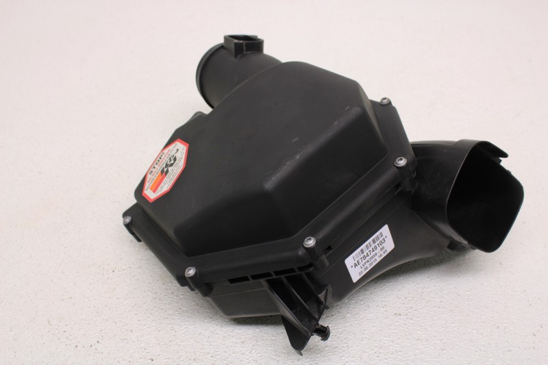 BMW M3 M4 Right Air Intake Cleaner Assembly Airbox F80 F82 F83 M2 Oem 2015-2021