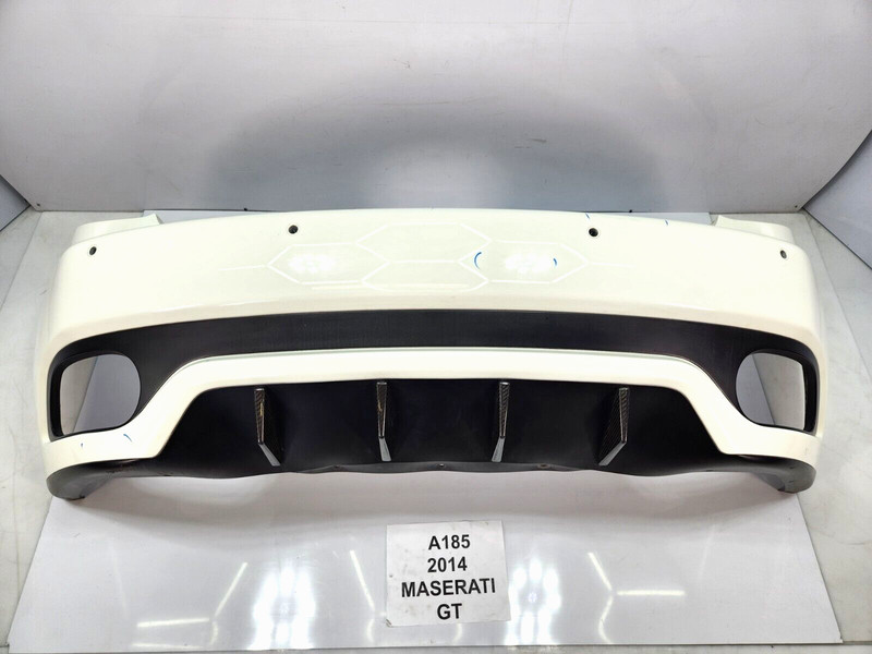 ✅13-19 OEM Maserati GranTurismo Rear Bumper Cover Bianco Eldorado Carbon Fins*