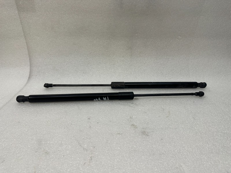 2014-2017 VW GOLF - Trunk Hatch Strut / Shock SET 5GM827550