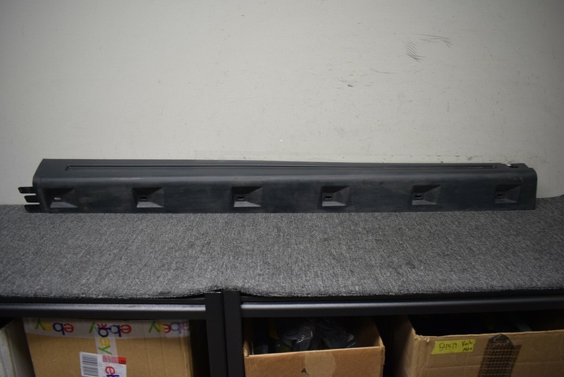 LAND ROVER SPORT ROCKER PANEL LEFT SIDE FACTORY OEM