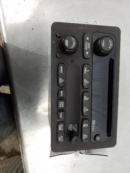Audio Equipment Radio Am-fm-stereo-cd Player Opt UN0 Fits 02-05 IMPALA 179234