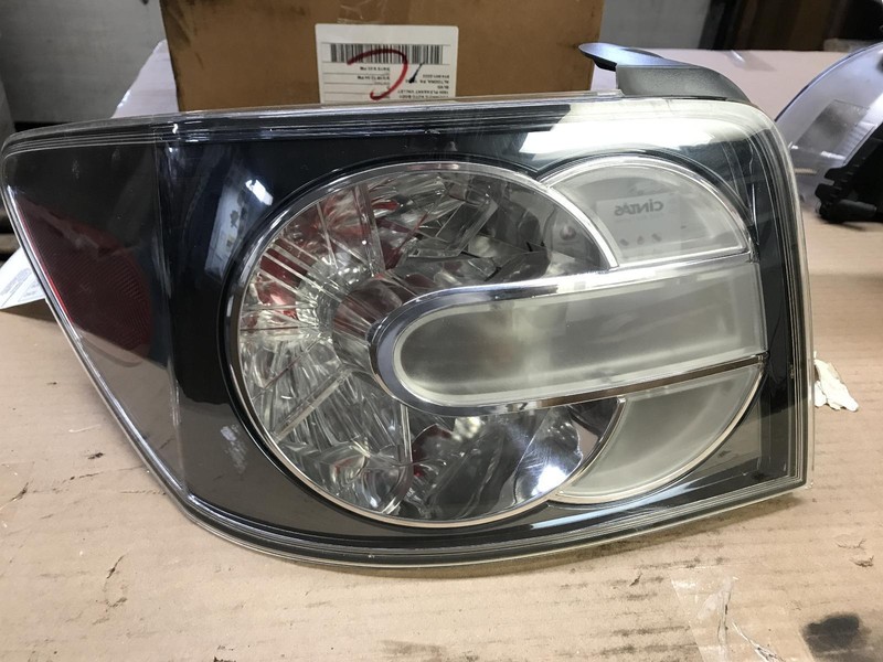 2007 MAZDA CX-7 Left driver Taillight Quarter Mounted OEM 07 08 09