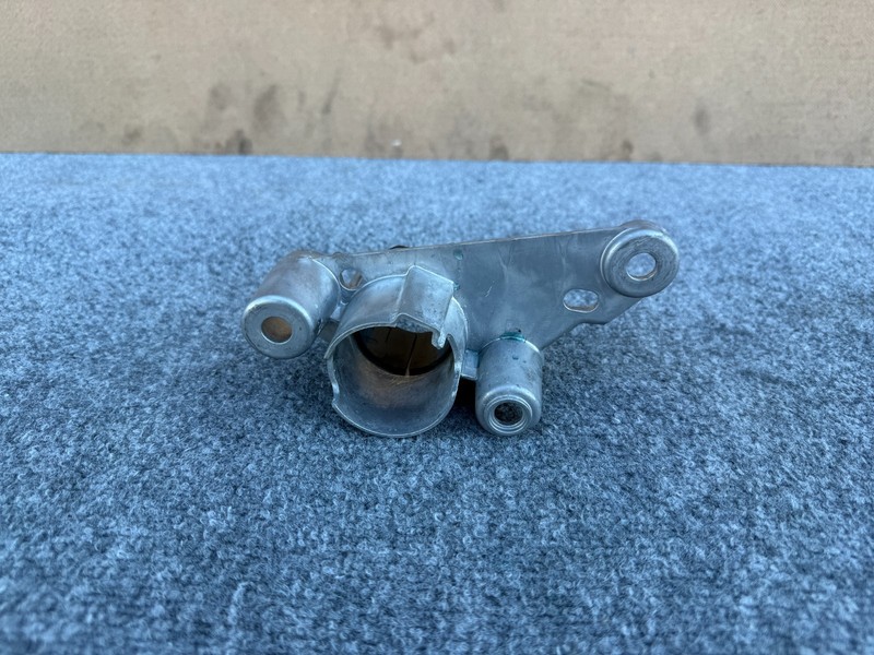 RIVIAN R1S R1T 2022-2026 OEM CHARGER PORT MOUNT BRACKET PT00048144