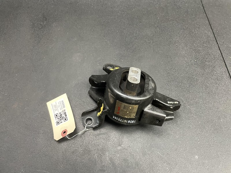 Left Engine Mount Bracket 2019 Kia Soul 21830-3Z200 2014 2015 2016 2017 2018