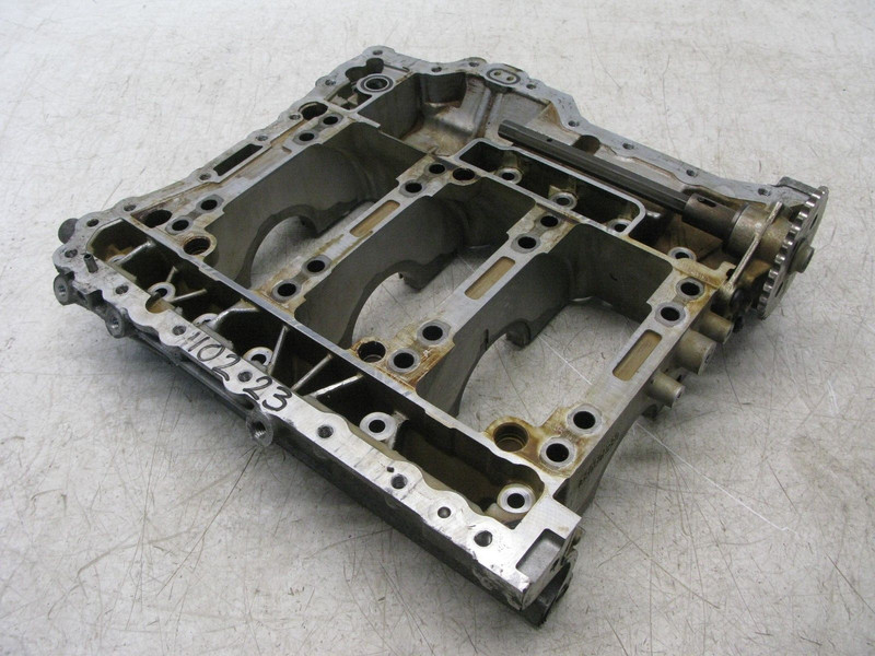 13-15 AUDI 8T S5 3.0 ENGINE BLOCK LOWER CRANKSHAFT MOUNT HOUSING PLATE 110223