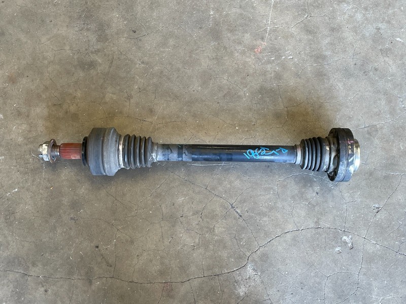 17-22 Alfa Romeo Giulia Quadrifoglio Rear Left Driver CV Axle Shaft RWD 1581 OEM
