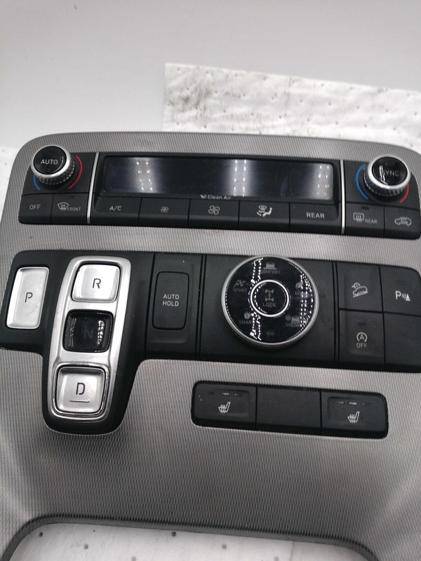 Used A/C Selector Switch fits: 2020 Hyundai Palisade front automatic temperature