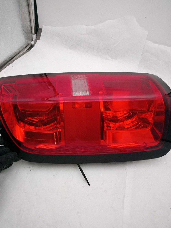 2018 Chevrolet Colorado Left Tail Light Assembly Black OEM Used 56730