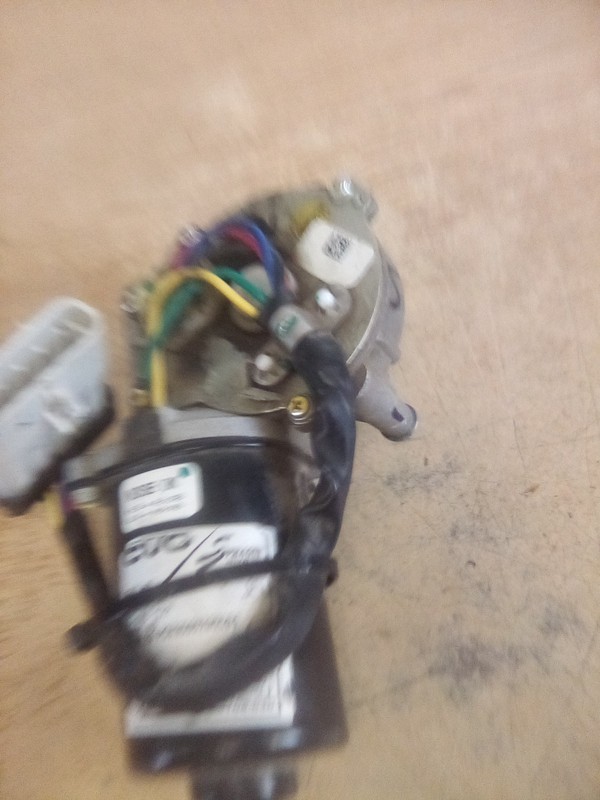 International 9200/Sprague E-005-591, E-006-172 Wiper Motor