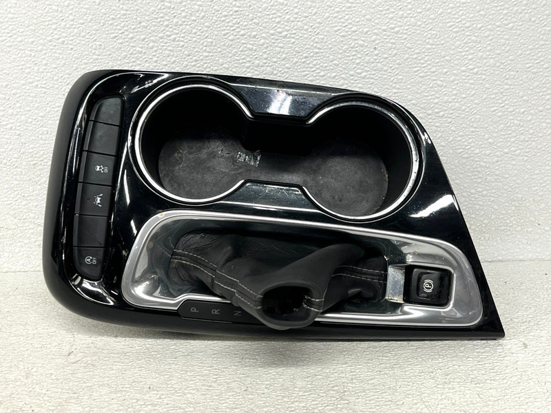 ⭐2020-2024 BUICK ENCORE GX CONSOLE CUPHOLDER & GEAR SHIFTER BEZEL OEM LOT2695