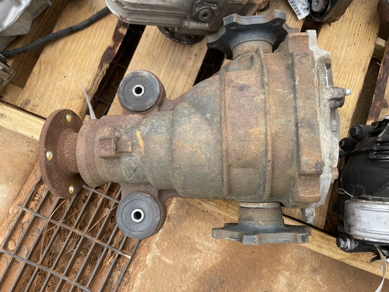 11-13 INFINITI QX56 QX80 5.6L 4X4 AWD REAR CARRIER DIFFERENTIAL CASE 2.937 RATIO