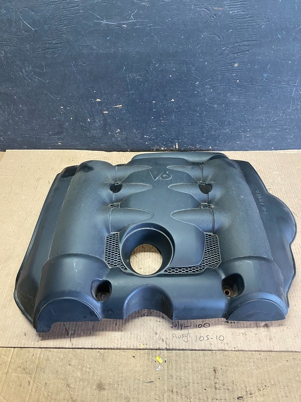 2006 to 2008 Kia Sedona V6 3.8L Engine Motor Cover O7859 PS