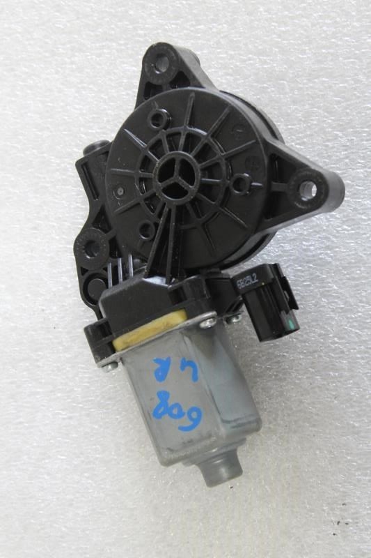 2016 HYUNDAI TUCSON LEFT REAR DOOR WINDOW MOTOR 83450-D3000