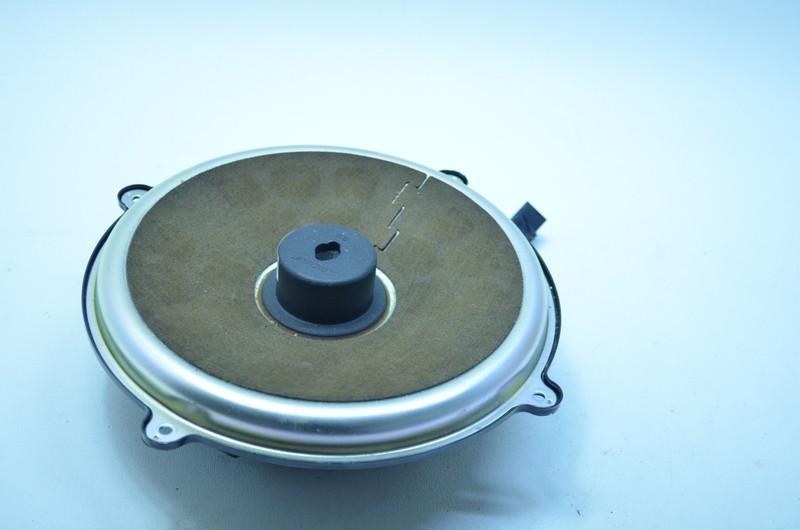 10-13 MAZDA 3 SEDAN BOSE SUBWOOFER SUB AUDIO SPEAKER OEM