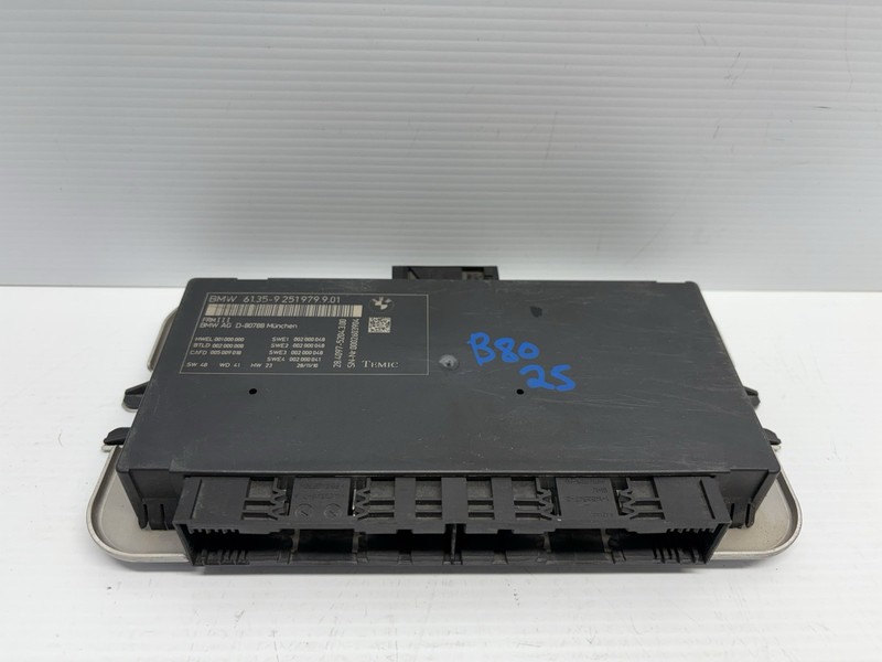 2011-2014 bmw x3 f25 frm3 frm III footwell Light Lamp body control unit 9251979
