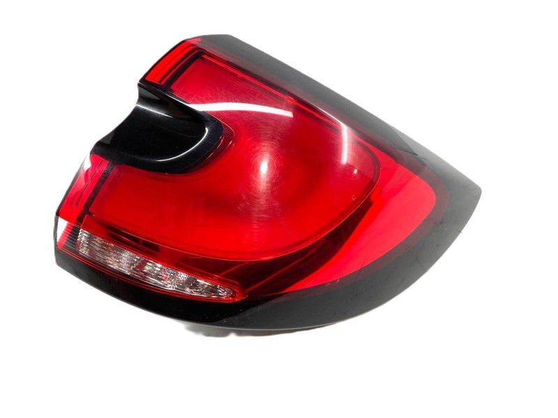 2021-2024 Chrysler Pacifica RH Passenger Quarter Panel LED Tail Light 68424931AB