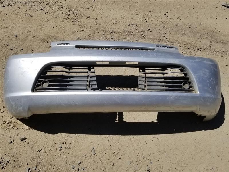 00 01 02 TOYOTA MR2 REAR BUMPER ASSEMBLY SILVER-1D0 SCRATCHES