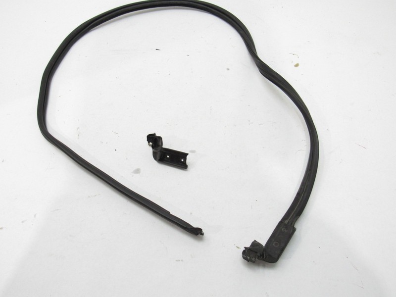 Porsche Boxster 2008 Convertible Rear Roof Top Seal Weather Strip 06-12 |:Y