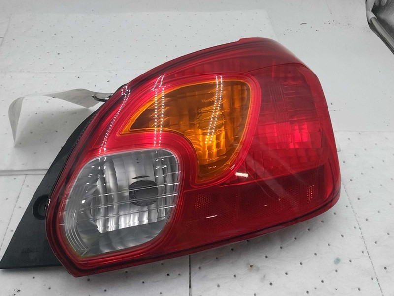 2015 Mitsubishi Mirage Right Tail Light Assembly Grey 7528885 Used 113K Miles