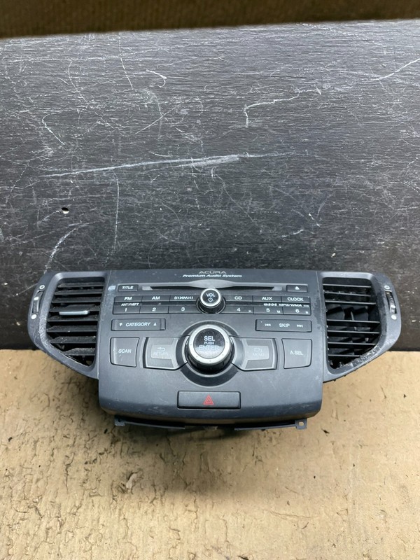 2011 to 2014 Acura TSX AM/FM CD Player Radio Audio System Air Vent OEM w6975 DG