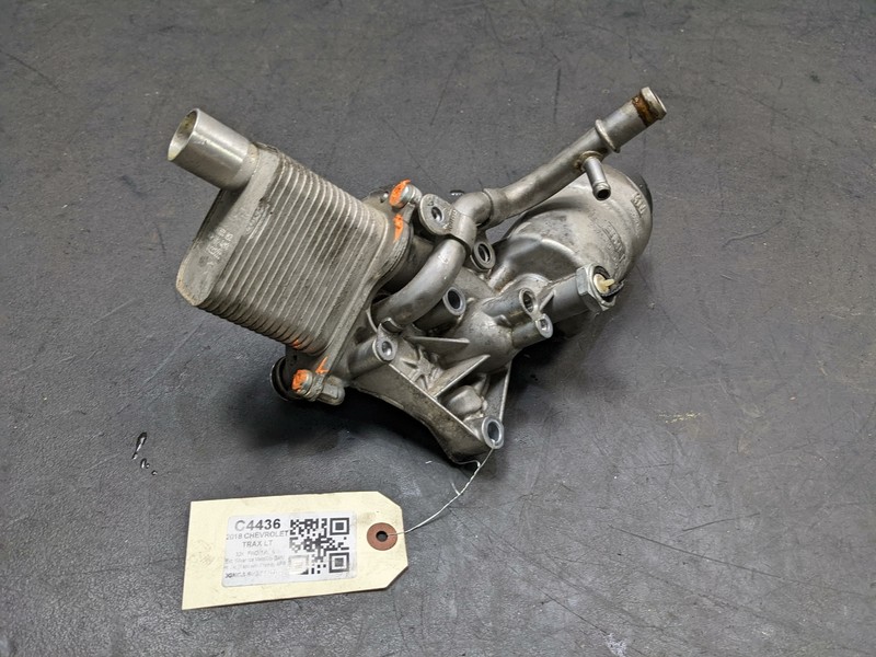 Engine Oil Cooler w/ Filter 2018 Chevrolet Trax 55566784 2015 - 2019 2020 2021
