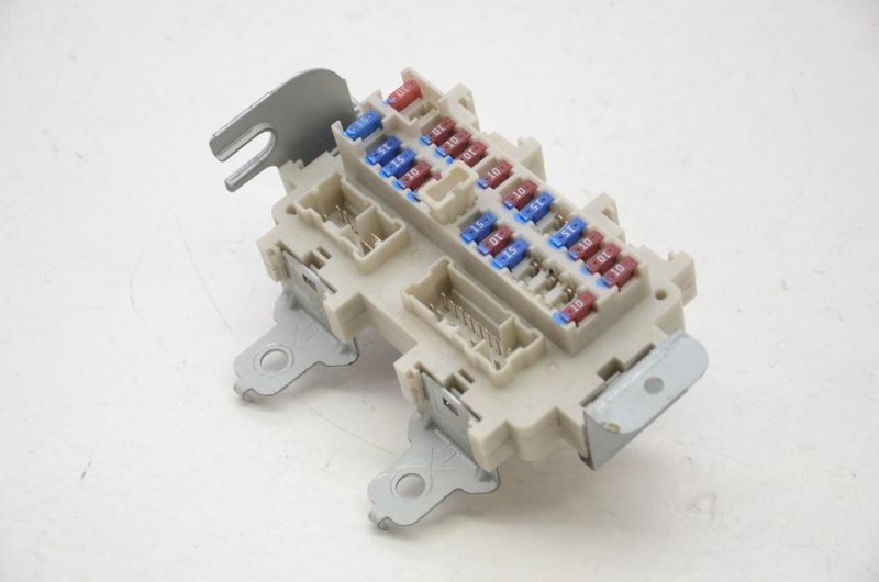 2007-2009 Nissan 350Z Vert VQ35HR Cabin Interior Fuse Box