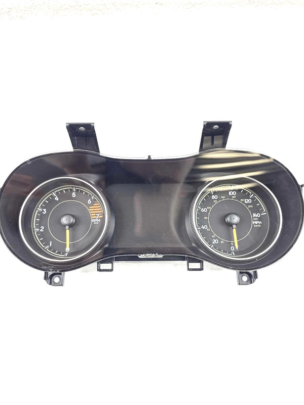 2017 Jeep Cherokee MPH 7.0 Screen Speedometer Instrument Light Scratches