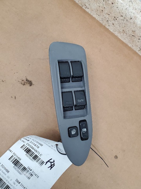 CAMRY 1998 Front Door Switch 289987
