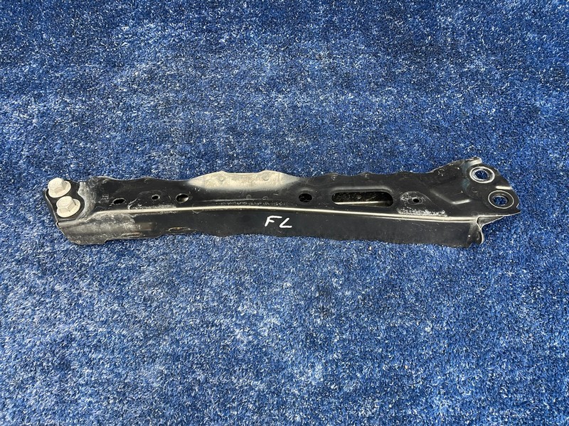2018-2021 LEXUS NX300 FRONT SUBFRAME LEFT REINFORCEMENT BRACKET BRACE OEM