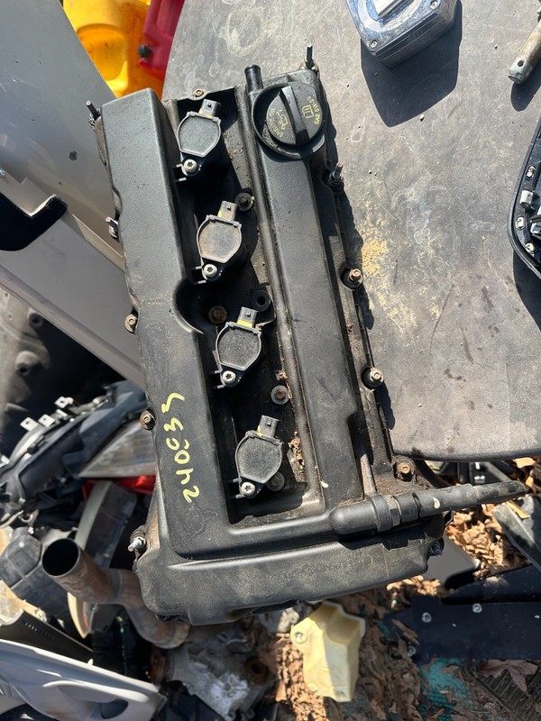 07-17 PATRIOT CALIBER 200 SEBRING AVENGER JOURNEY OEM ENGINE VALVE COVER 2.4