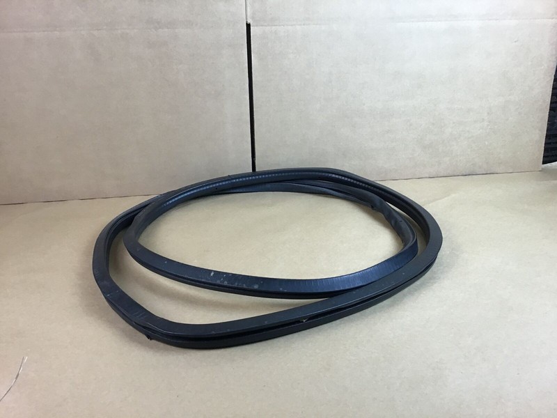 Bentley Continental GT V8 2013 Front Hood Bonnet Seal Weather Strip 12-18 |:Y