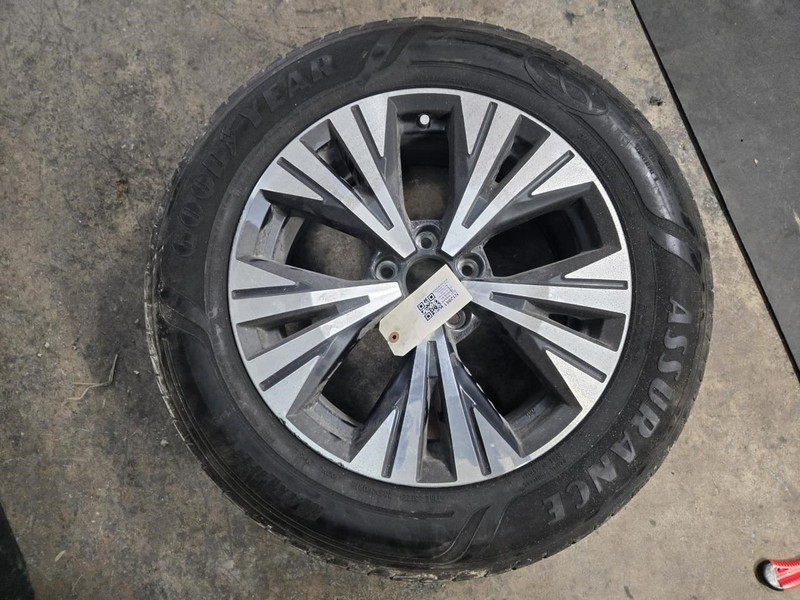 Wheel Rim 18" w/ Tire 235/60 R18 2022 Nissan Rogue D0C00-6RA3A 2021 2023