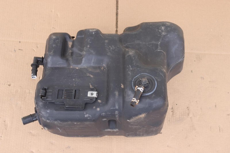 2020-2024 DODGE RAM 2500 3500 DIESEL EXHAUST FLUID DEF TANK RESERVOIR OEM