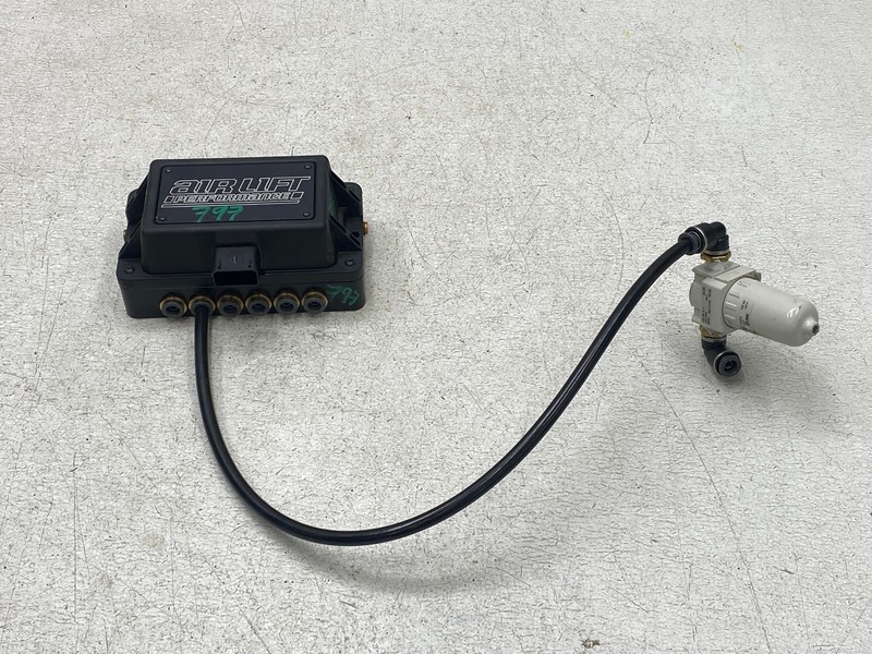 2021 CADILLAC CT5 AIR LIFT PERFORMANCE CONTROL MODULE LOT797