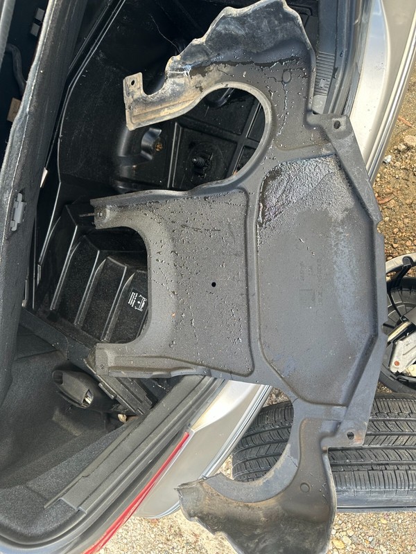 02-05 W203 MERCEDES C32 C240 UNDER ENGINE MOTOR SPLASH SHEILD COVER 203524230
