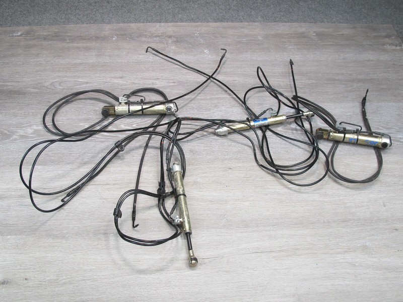 2006-2010 BMW E64 CONVERTIBLE TOP ROOF HYDRAULIC CYLINDER CABLE SET
