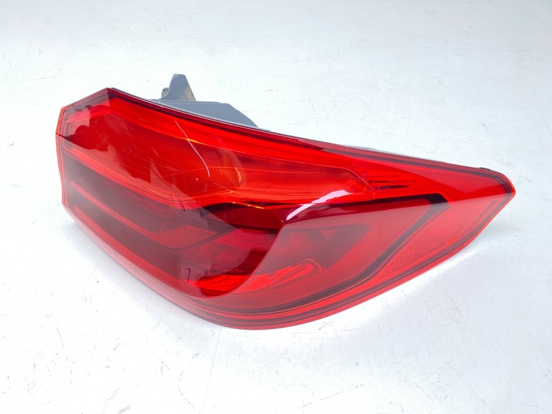 17-20 BMW G30 F90 540 550 M5 Rear Right Passenger Outer Taillight Brake Lamp OEM