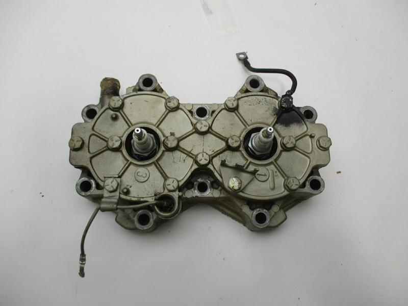 318332 OMC Johnson Evinrude Outboard Cylinder Head STBD 80 HP 0318332