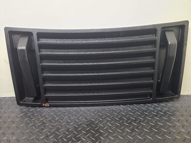 03-09 Hummer H2 Hood Mounted Grille Vent Panel Assembly Black OEM 25928163